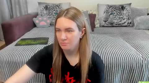 Snapshot of kendra_xx_ chatting on 05/15/26, 11:34 Kendra online show from 05/15/26, 11:34