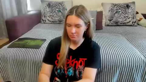 Snapshot of kendra_xx_ chatting on 06/26/26, 12:15 Kendra online show from 06/26/26, 12:15