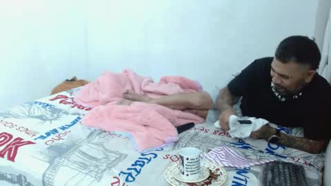 Kendra And Miller online show from 04/09/26, 08:36