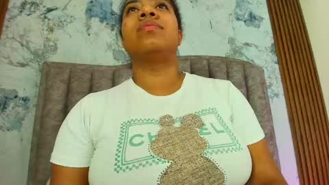 Snapshot of kendrabigass chatting on 04/13/26, 02:22 Mamasita online show from 04/13/26, 02:22