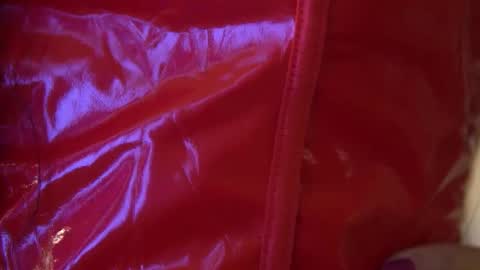 Snapshot of kendrabloom chatting on 12/04/25, 06:55 KendraBloom online show from 12/04/25, 06:55