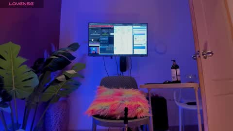 Snapshot of kendrachavez_ chatting on 10/15/25, 10:32 kendrachavez_ online show from 10/15/25, 10:32