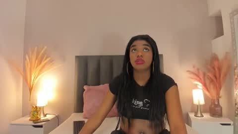 Snapshot of kendrachavez_ chatting on 11/16/25, 09:42 kendrachavez_ online show from 11/16/25, 09:42