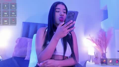 Snapshot of kendrachavez_ chatting on 11/20/25, 10:31 kendrachavez_ online show from 11/20/25, 10:31