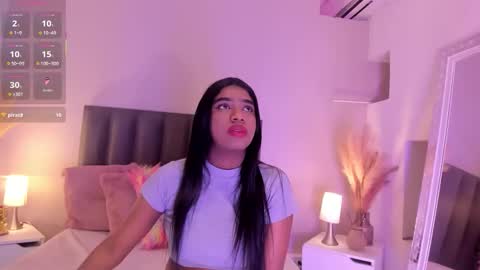 Snapshot of kendrachavez_ chatting on 11/27/25, 10:45 kendrachavez_ online show from 11/27/25, 10:45