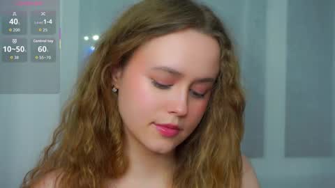 Kira online show from 12/16/25, 09:53