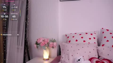 Snapshot of kendraedger chatting on 03/18/26, 10:02 Kira online show from 03/18/26, 10:02