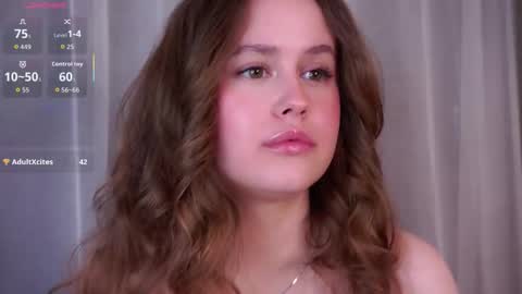 Snapshot of kendraedger chatting on 03/25/26, 10:27 Kira online show from 03/25/26, 10:27