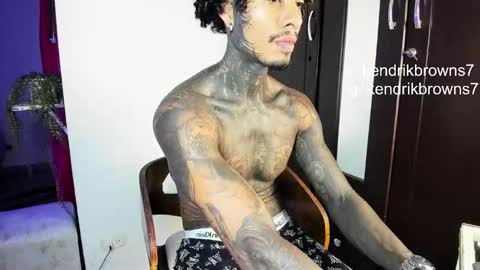 Snapshot of kendrik_brown chatting on 11/27/25, 07:10 kendrick brown online show from 11/27/25, 07:10