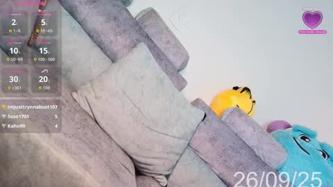 Snapshot of kenia_fox1 chatting on 09/26/25, 05:11 kenia_fox1 online show from 09/26/25, 05:11