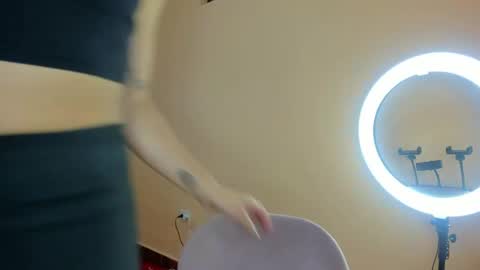 Snapshot of keniia_riizz chatting on 04/03/26, 10:41 Kenia online show from 04/03/26, 10:41