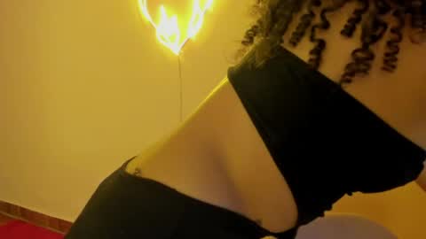 Snapshot of keniia_riizz chatting on 04/21/26, 06:23 Kenia online show from 04/21/26, 06:23