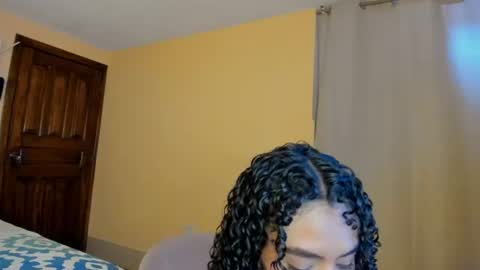 Snapshot of keniia_riizz chatting on 07/21/26, 06:43 Kenia online show from 07/21/26, 06:43