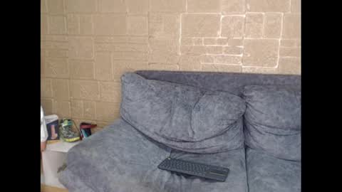 Snapshot of kenn_boy_ chatting on 01/21/25, 05:51 kenn_boy_ online show from 01/21/25, 05:51