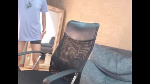 Snapshot of kenn_boy_ chatting on 01/27/25, 06:09 kenn_boy_ online show from 01/27/25, 06:09