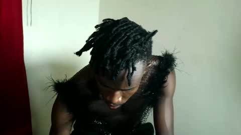 Kenia online show from 12/17/25, 05:46