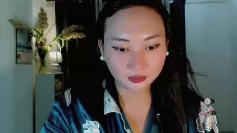 Snapshot of kennaxx69 chatting on 11/24/25, 05:07 kennaxx69 online show from 11/24/25, 05:07