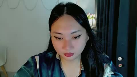 Snapshot of kennaxx69 chatting on 04/18/26, 10:32 kennaxx69 online show from 04/18/26, 10:32