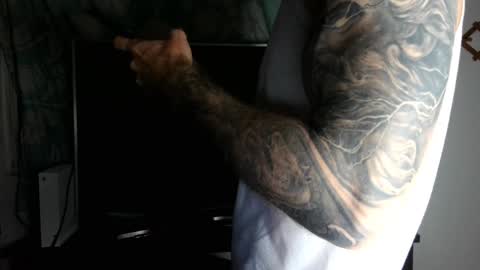 Snapshot of kennerfox77 chatting on 12/09/24, 04:23 Kennfox777 online show from 12/09/24, 04:23