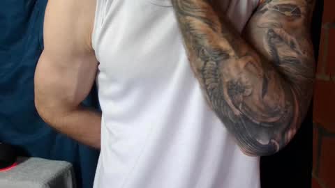 Snapshot of kennerfox77 chatting on 12/26/24, 01:29 Kennfox777 online show from 12/26/24, 01:29