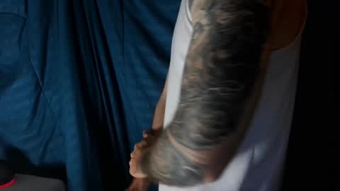 Snapshot of kennerfox77 chatting on 01/03/25, 02:54 Kennfox777 online show from 01/03/25, 02:54