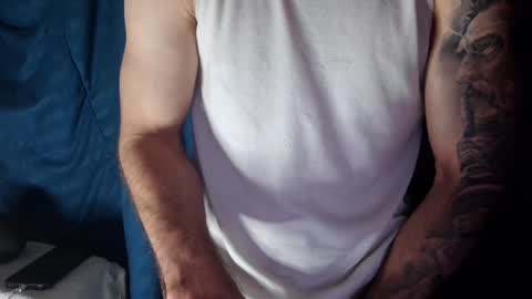 Snapshot of kennerfox77 chatting on 01/15/25, 08:05 Kennfox777 online show from 01/15/25, 08:05