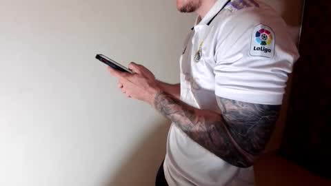 Kennfox777 online show from 12/23/25, 04:43