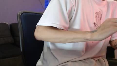 Snapshot of kenny__hot chatting on 02/16/26, 03:19 kenny online show from 02/16/26, 03:19