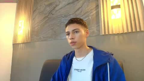 Snapshot of kenny_hank chatting on 04/17/26, 03:53 kenny_hank online show from 04/17/26, 03:53