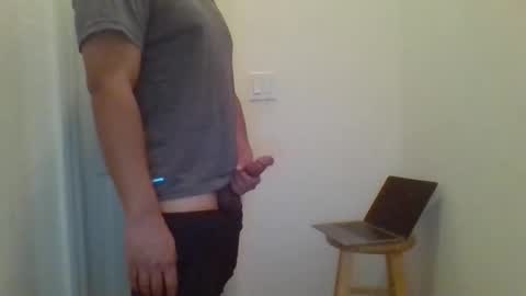 Snapshot of kennygrogers chatting on 04/20/26, 12:02 kennygrogers online show from 04/20/26, 12:02