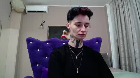 Snapshot of kennyvibe chatting on 07/01/26, 01:56 kennyvibe online show from 07/01/26, 01:56