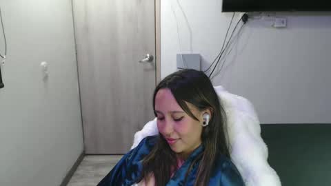 Snapshot of kenshi2302 chatting on 11/06/25, 09:05 kenshi2302 online show from 11/06/25, 09:05