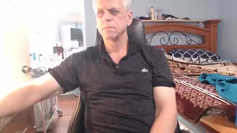 Snapshot of kent_ham chatting on 02/13/25, 01:29 kent_ham online show from 02/13/25, 01:29