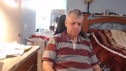 Snapshot of kent_ham chatting on 02/26/25, 01:21 kent_ham online show from 02/26/25, 01:21