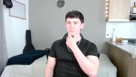 Santiago online show from 10/16/25, 03:40