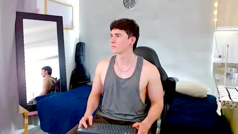 Snapshot of kent_zagann chatting on 01/16/26, 04:38 Santiago online show from 01/16/26, 04:38