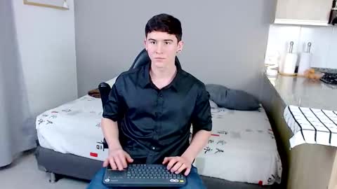 Snapshot of kent_zagann chatting on 02/13/26, 03:46 Santiago online show from 02/13/26, 03:46