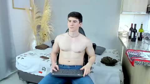 Snapshot of kent_zagann chatting on 02/15/26, 07:51 Santiago online show from 02/15/26, 07:51