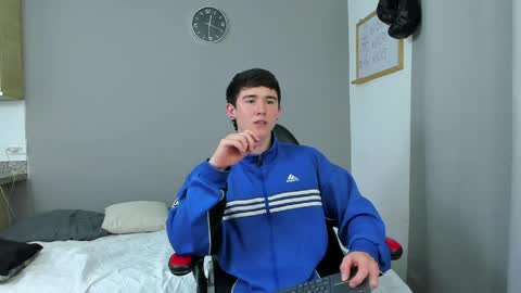 Snapshot of kent_zagann chatting on 04/25/26, 04:26 Santiago online show from 04/25/26, 04:26