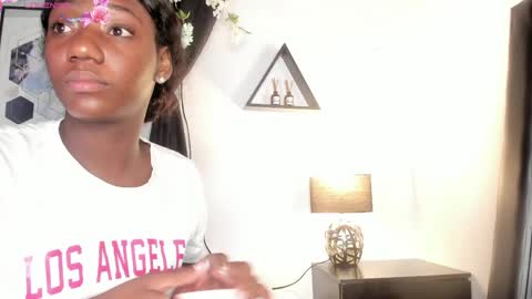 KENTHA  online show from 04/17/26, 10:29