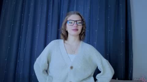 Lisa online show from 02/02/26, 10:03