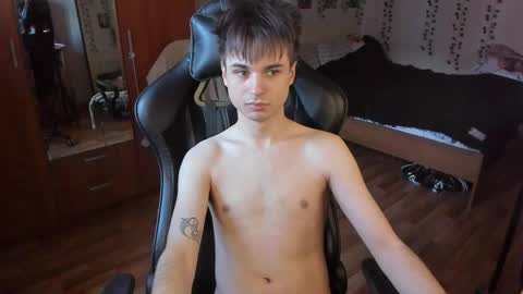 Snapshot of keorinav chatting on 04/02/26, 02:15 Looking for a moderator I PVT IS OPEN online show from 04/02/26, 02:15