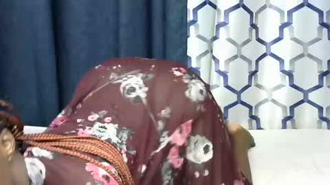 kering_lovly online show from 11/04/25, 10:42