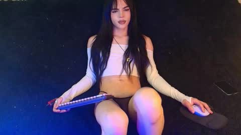 Snapshot of kerly_monroe chatting on 01/08/26, 08:33 Kerly online show from 01/08/26, 08:33