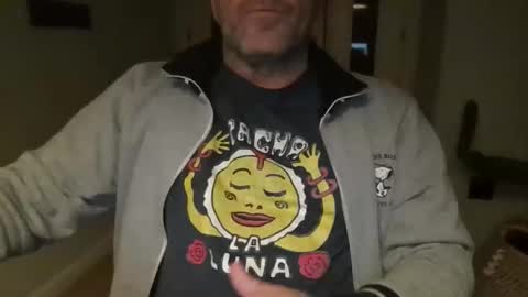 Snapshot of kermitgp3 chatting on 01/08/26, 06:43 Anton online show from 01/08/26, 06:43