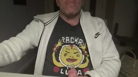 Snapshot of kermitgp3 chatting on 02/11/26, 05:29 Anton online show from 02/11/26, 05:29