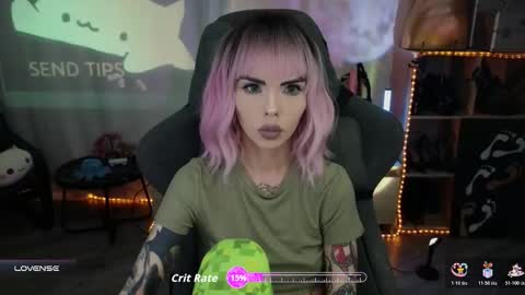 Snapshot of kerry_kirk chatting on 11/05/25, 09:48 Kerry online show from 11/05/25, 09:48