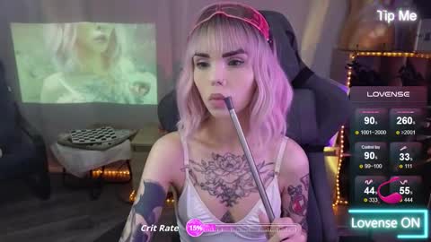 Snapshot of kerry_kirk chatting on 11/17/25, 07:08 Kerry online show from 11/17/25, 07:08