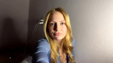 Snapshot of kerryrusell chatting on 10/24/25, 11:06 Elizabeth online show from 10/24/25, 11:06