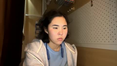 Snapshot of kerstinscotto chatting on 04/05/26, 08:11 Jenny online show from 04/05/26, 08:11